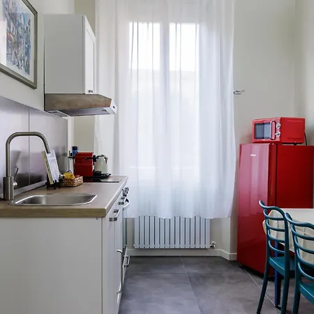 Pallamaglio Apartment *